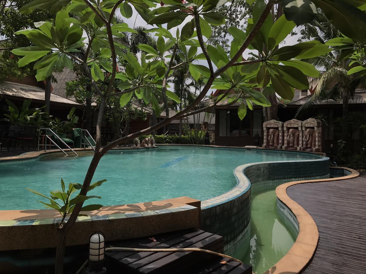 The Imperial Home Hotel Pak Kret Buitenkant foto